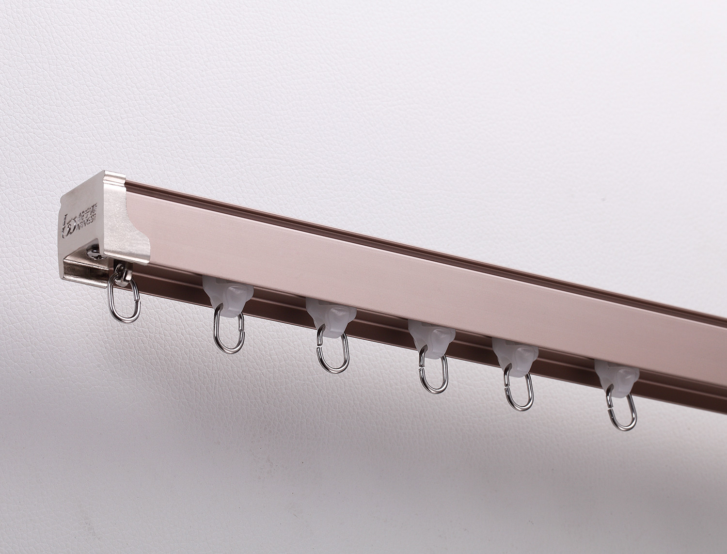 Rail de rideau monté par plafond en douche de longueur de l'alliage d'aluminium 6m dans 4 couleurs