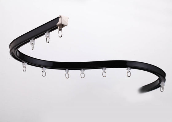 Un bon prix. voie flexible de rideau en plafond d'épaisseur de la longueur 1mm de 6.7m Bendable En ligne
