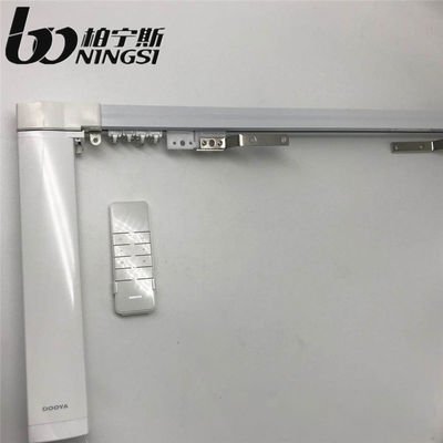 Un bon prix. Facile d'installer la certification électrique d'OIN de Rod System With du rideau 12.5cm/S En ligne