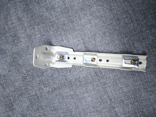 Un bon prix. Le double fixé au mur de voie de rideau support la bonne expansibilité En ligne